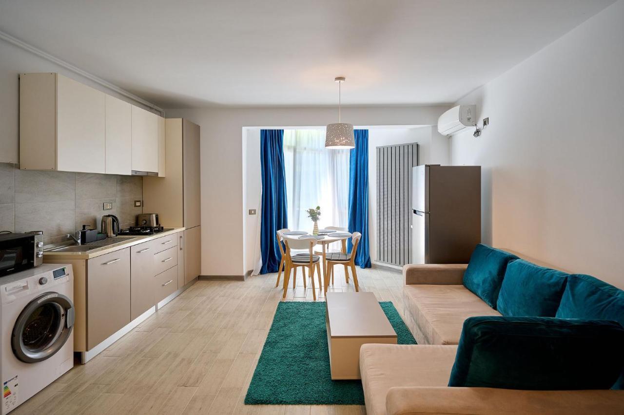 Azurre Apartment Spa And Pool Beach Resort Mamaia Extérieur photo