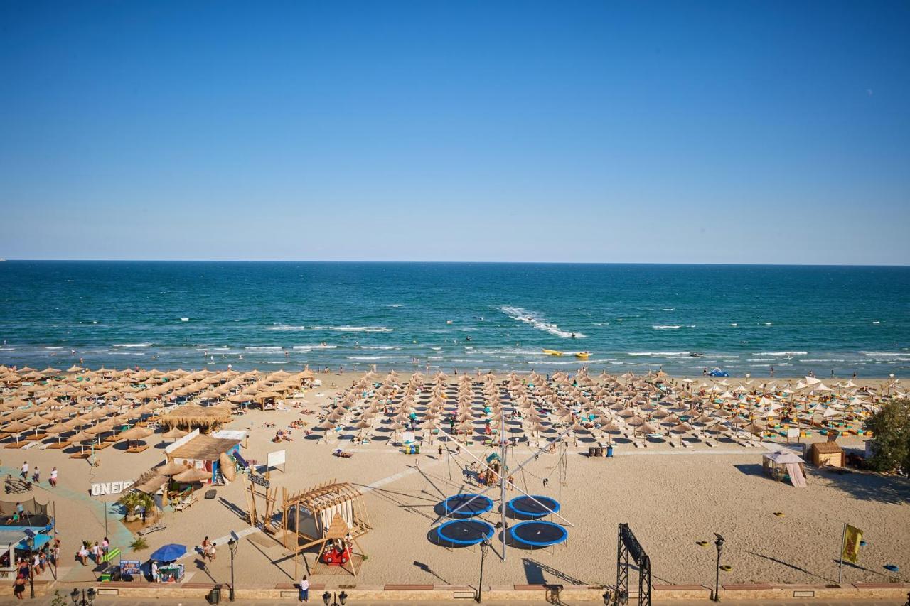 Azurre Apartment Spa And Pool Beach Resort Mamaia Extérieur photo